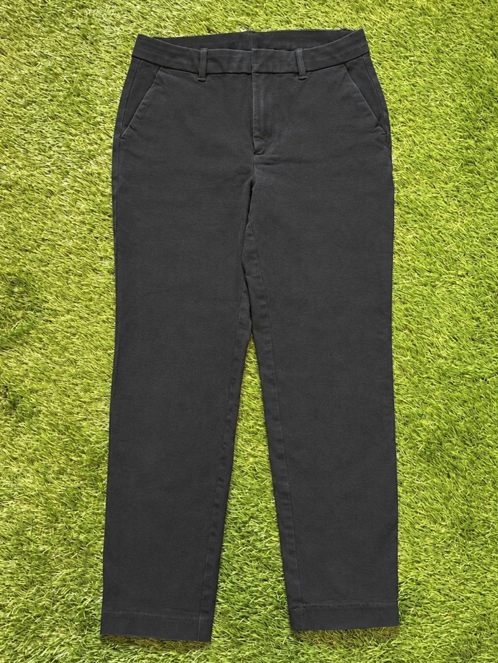 GAP Black Slim Straight Ankle Pants Size 4